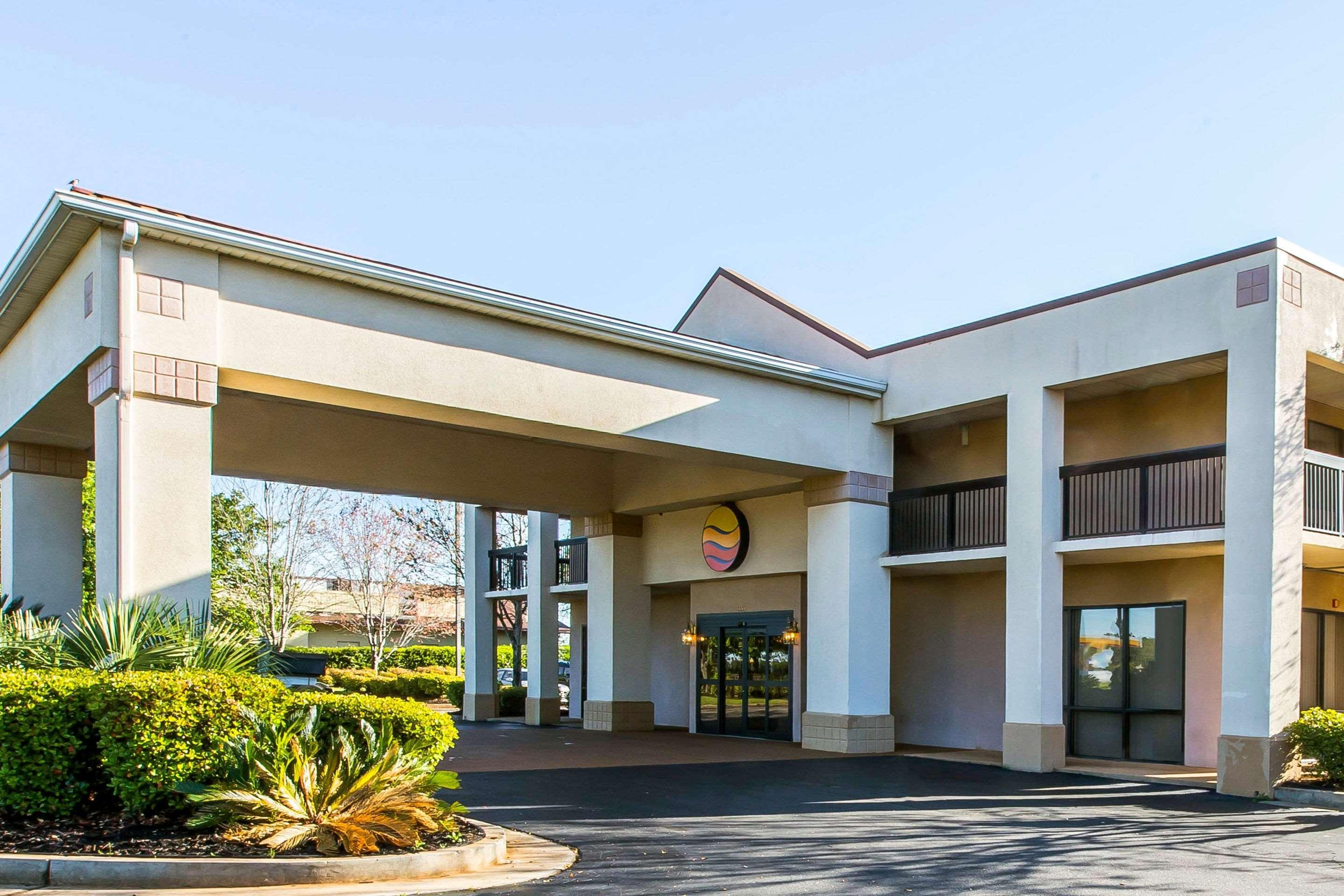 Hotel Clarion Pointe I-75