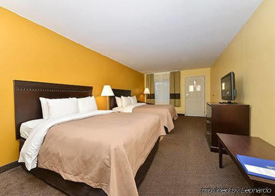 Hotel Clarion Pointe I-75 2*