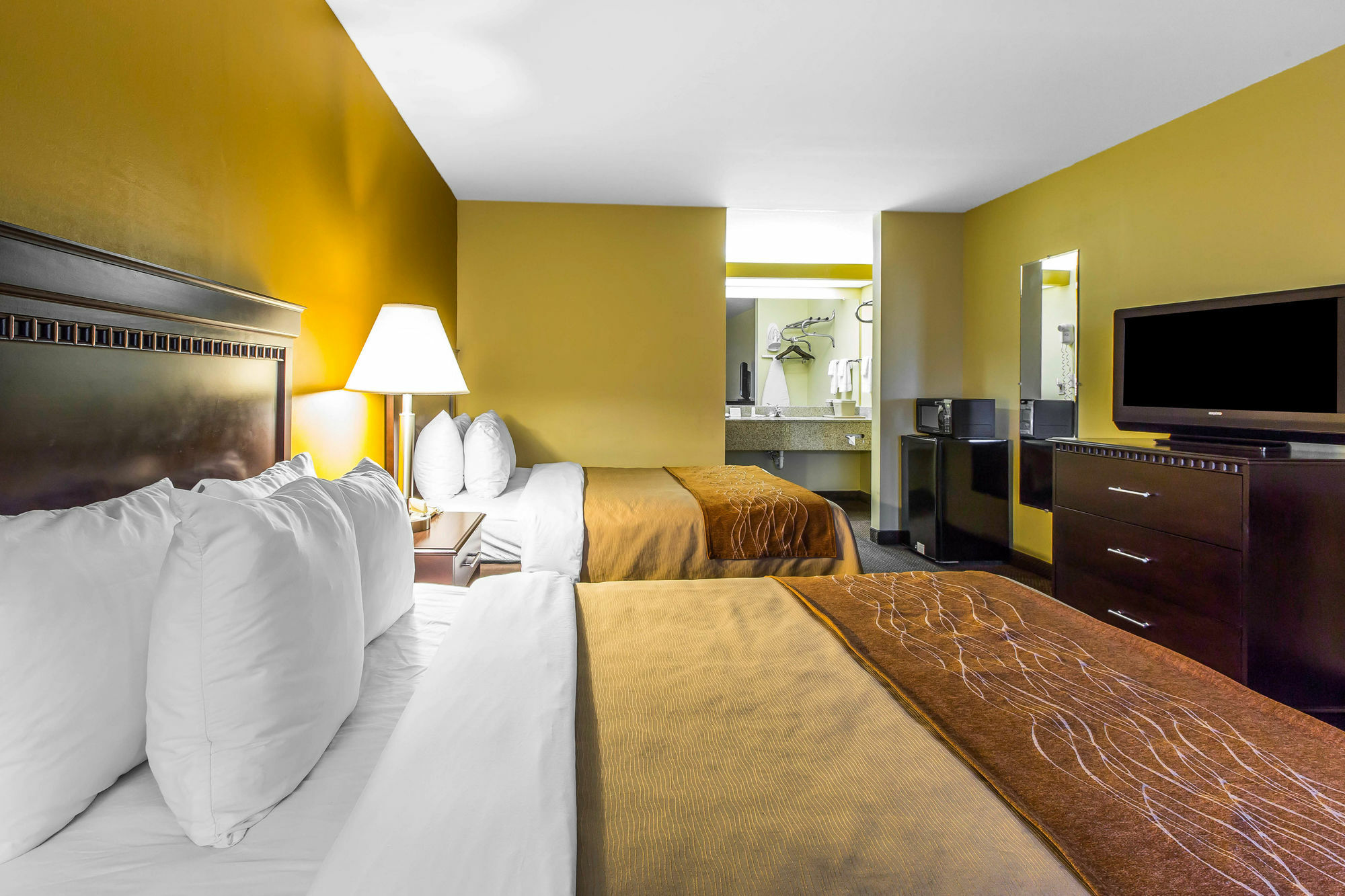 Clarion Pointe I-75 Hotel